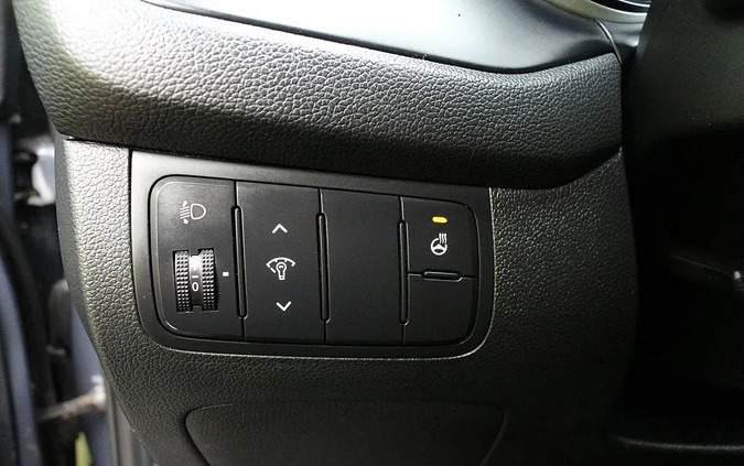 Kia Ceed cena 35900 przebieg: 104000, rok produkcji 2013 z Brzeziny małe 277
